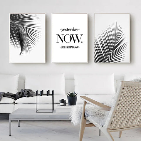 Cuadro Decorativo Moderno en Lienzo – Hojas, Caballo y Plantas en Blanco y Negro